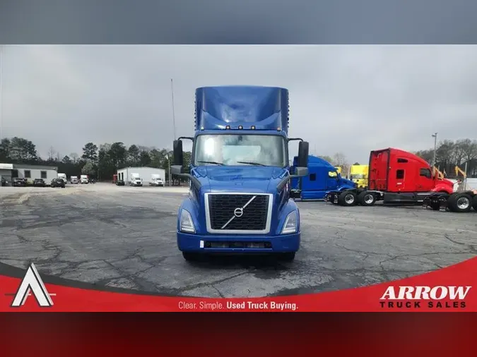 2021 VOLVO VNL64T300