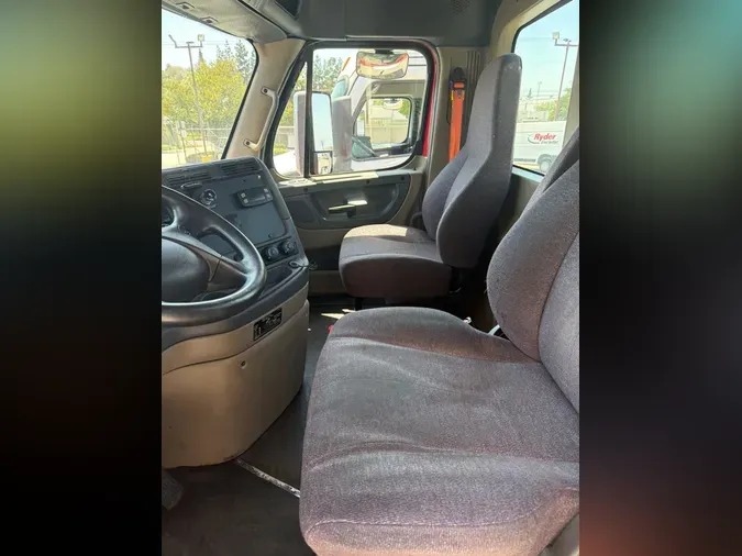 2019 FREIGHTLINER/MERCEDES CASCADIA 113f01a5bc8996520b553e628a1214d6607