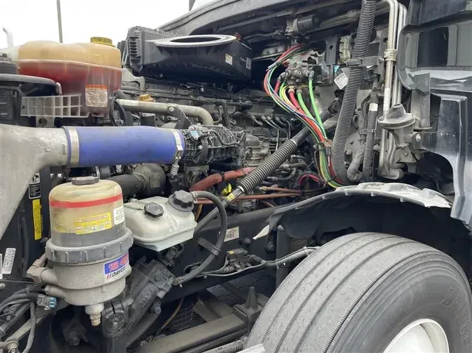 2022 FREIGHTLINER CA126