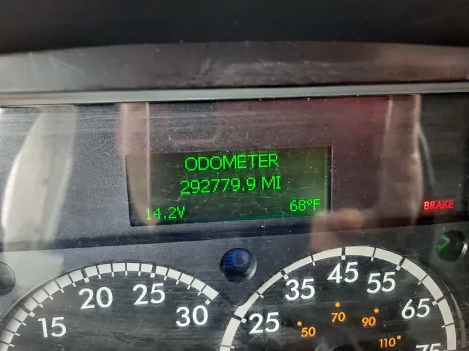 2021 FREIGHTLINER/MERCEDES M2 106