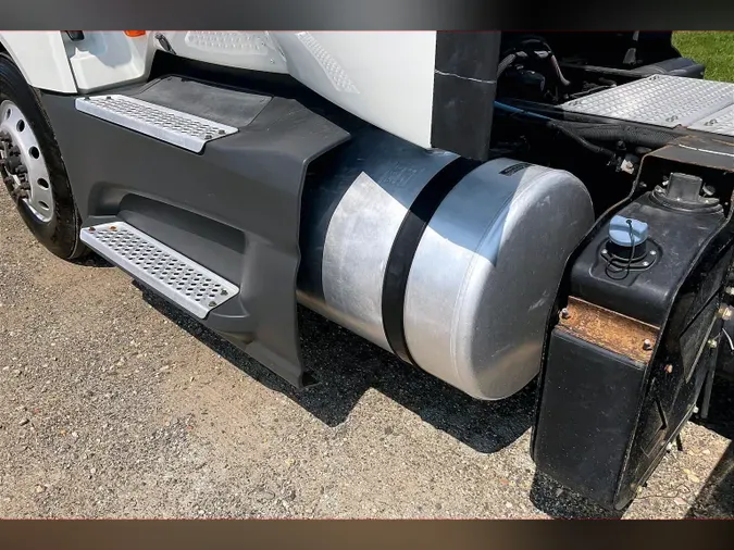 2021 INT LT625 6x4