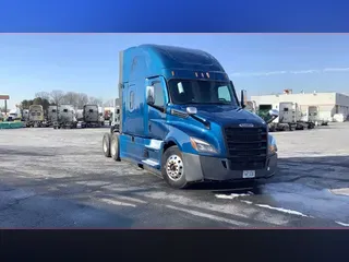 2023 Freightliner Cascadia 126