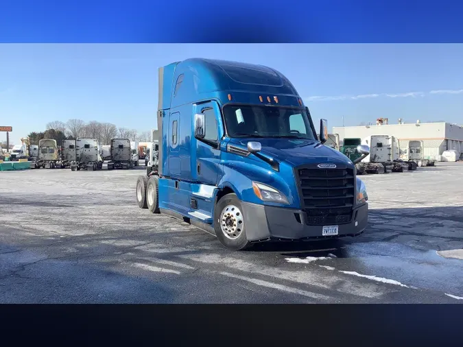 2023 Freightliner Cascadia 126f028a77be2184bf7a424f915f870c413