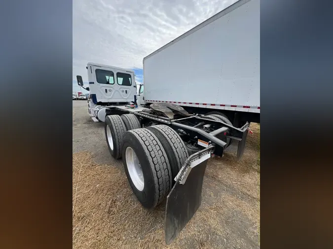 2018 FREIGHTLINER/MERCEDES CASCADIA 125