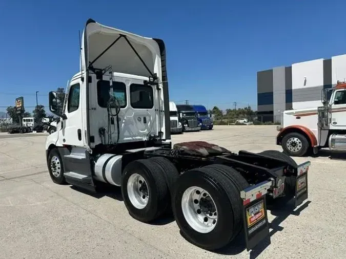 2021 Freightliner Cascadiaf02a5d9d54b5d5696f04a593e98f543e