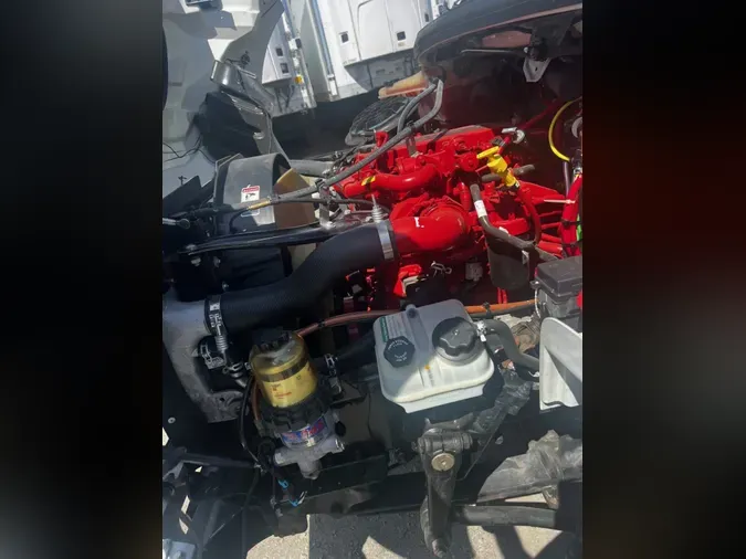 2018 FREIGHTLINER/MERCEDES M2 106