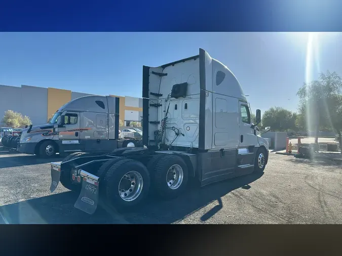 2023 Freightliner Cascadia 126f0368ace2a789db3615b3fb541659dfc