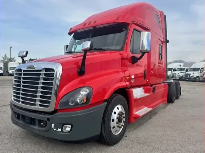 2019 FREIGHTLINER/MERCEDES CASCADIA 125f038c853c55751f92b1df5bd326d6ac7