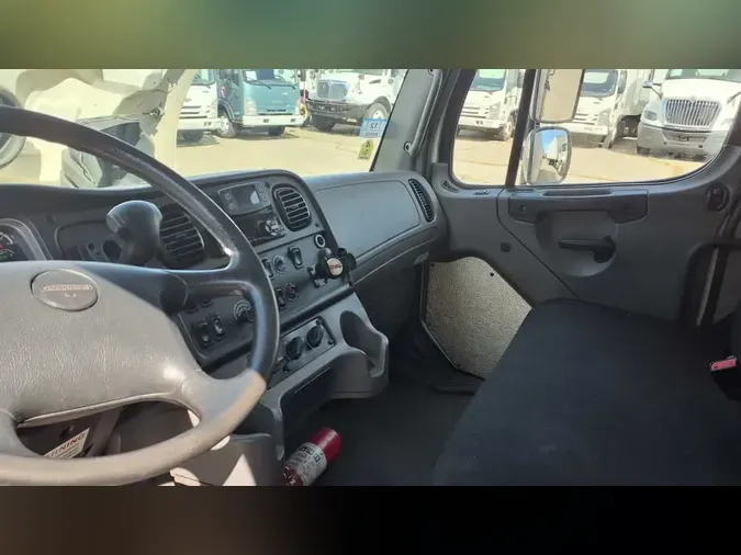 2019 FREIGHTLINER/MERCEDES M2 106