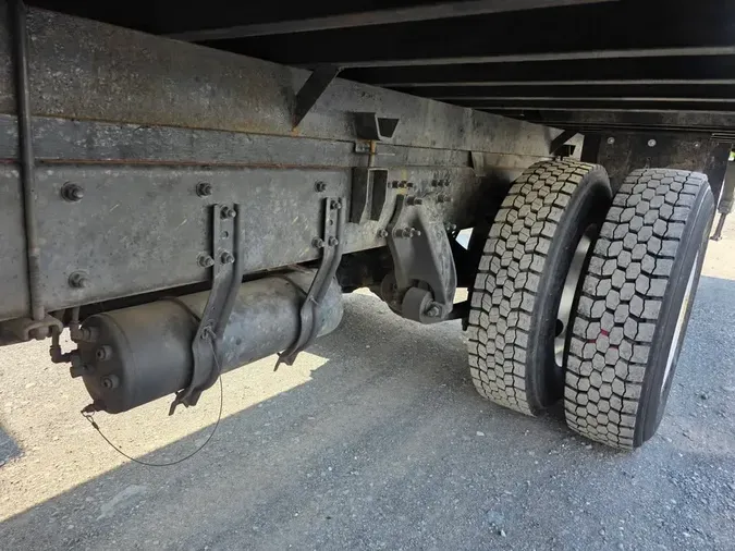 2018 FREIGHTLINER M2 106