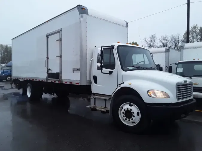 2018 FREIGHTLINER M2 106