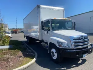2018 HINO TRUCK 268