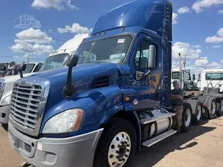 2018 FREIGHTLINER CASCADIA 125