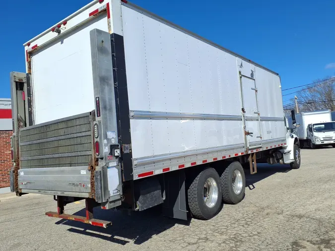 2017 FREIGHTLINER/MERCEDES M2 106