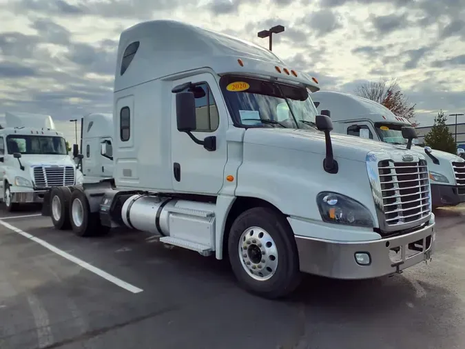2020 FREIGHTLINER/MERCEDES CASCADIA 125