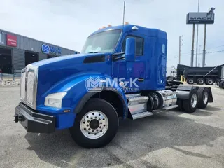 2018 KENWORTH T880