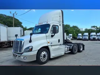 2019 FREIGHTLINER/MERCEDES CASCADIA 125