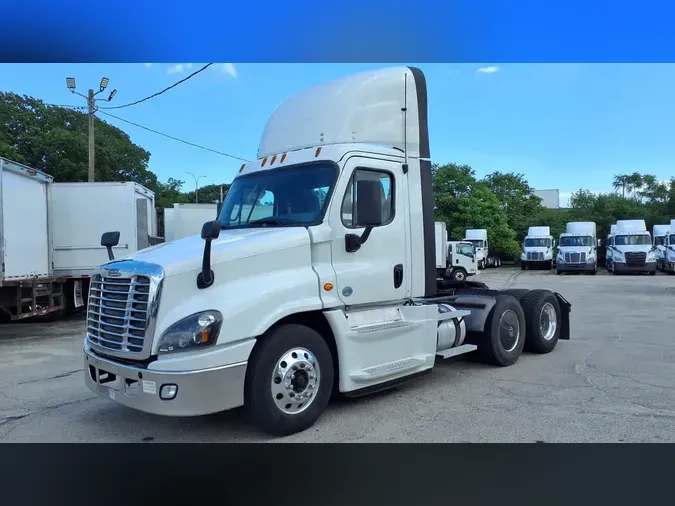 2019 FREIGHTLINER/MERCEDES CASCADIA 125f04af409d0ab775494539ab8be81a1db