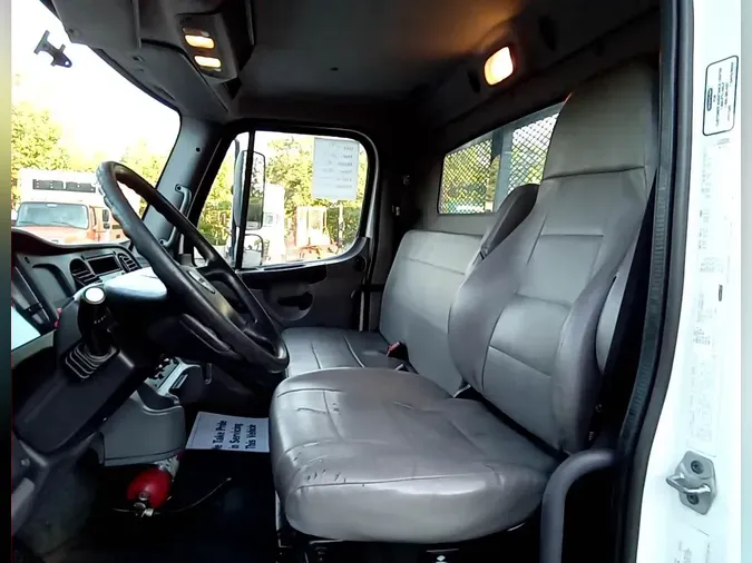 2015 Freightliner M2