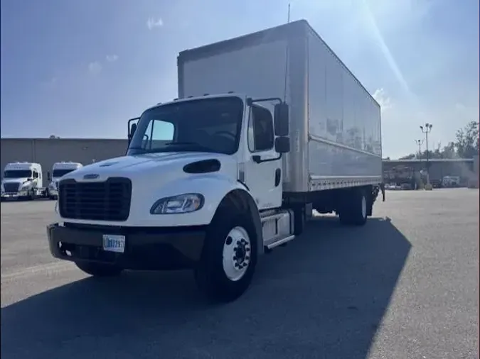 2022 Freightliner Business Class M2 106