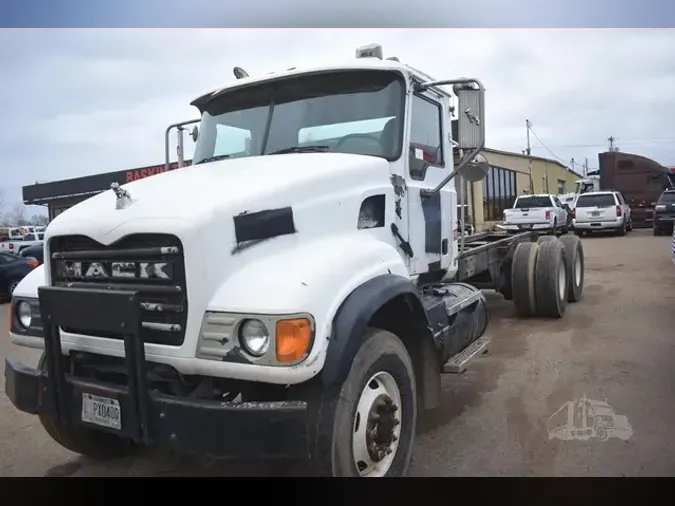 2006 MACK GRANITE CV713