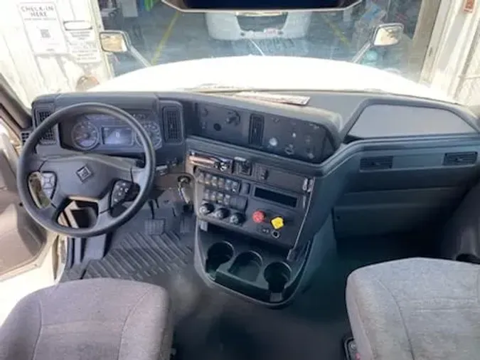 2019 NAVISTAR INTERNATIONAL LT625 SLPR CAB