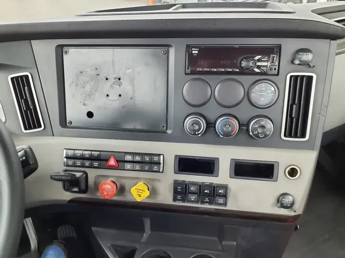 2019 FREIGHTLINER NEW CASCADIA 126