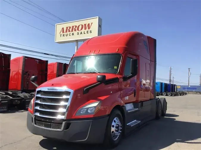 2021 FREIGHTLINER CA126