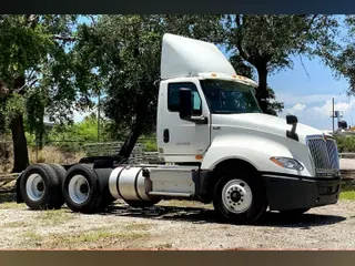 2019 INT LT625 6x4