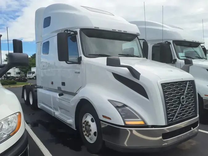 2020 VOLVO VNL64T-760