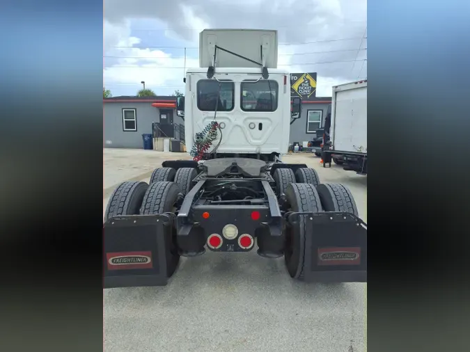 2018 FREIGHTLINER/MERCEDES CASCADIA 125