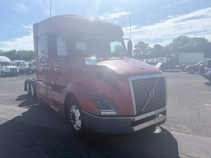 2021 VOLVO VNL64T-740f056467ff5510aba22a0f1ab3aeead2c