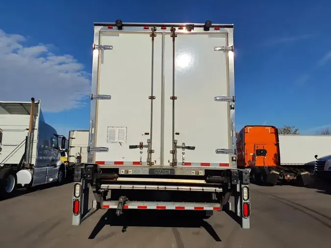 2016 FREIGHTLINER/MERCEDES M2 106