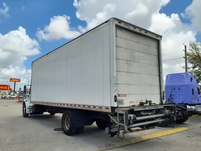 2018 FREIGHTLINER/MERCEDES M2 106