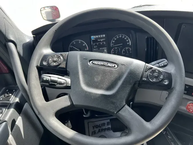 2021 Freightliner Cascadia 126