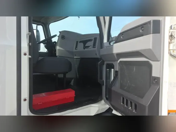 2018 Mack Anthemf061fa0e1dc072a4dbcd19c6205078ab