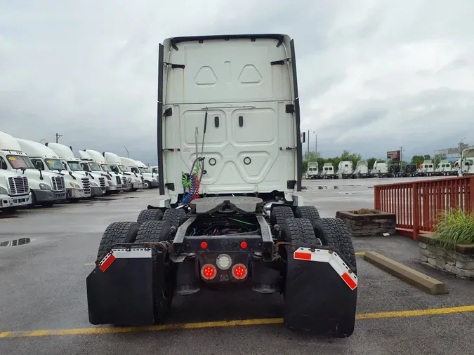 2019 FREIGHTLINER/MERCEDES CASCADIA 125