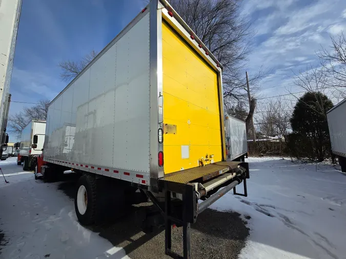 2018 FREIGHTLINER/MERCEDES M2 106