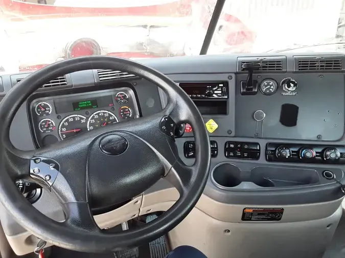2018 FREIGHTLINER CASCADIA 113