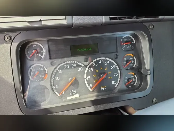 2020 FREIGHTLINER/MERCEDES CASCADIA 125