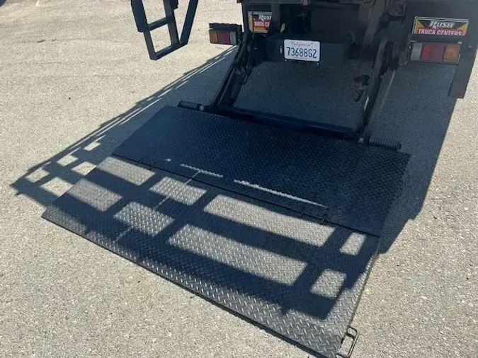 2019 Isuzu NRR