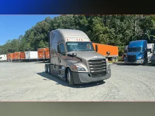 2023 Freightliner Cascadia 126