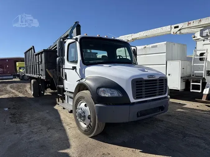 2007 FREIGHTLINER BUSINESS CLASS M2 106
