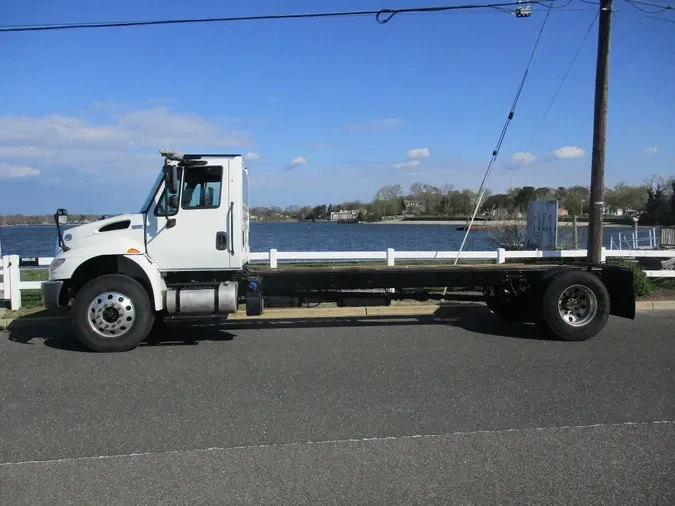 2019 INTERNATIONAL 4300