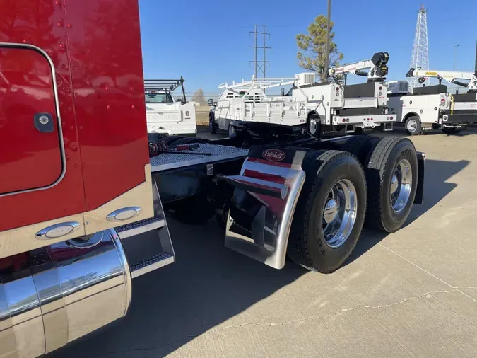 2020 Peterbilt 389