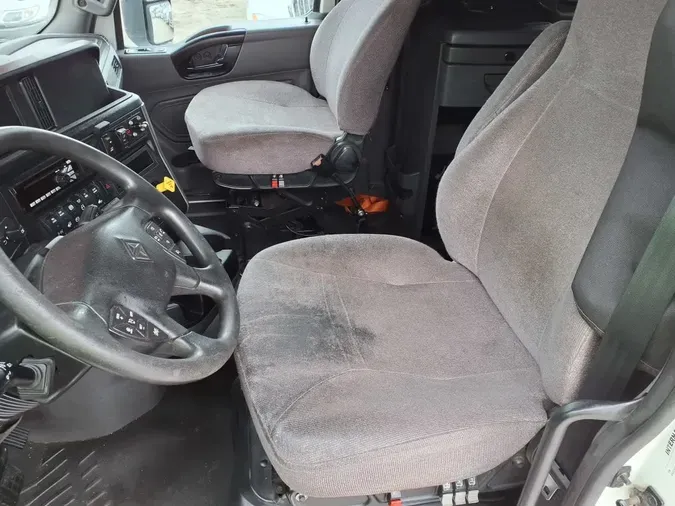 2019 NAVISTAR INTERNATIONAL LT625 SLPR CAB