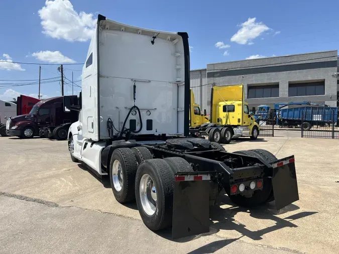 2021 Kenworth T680