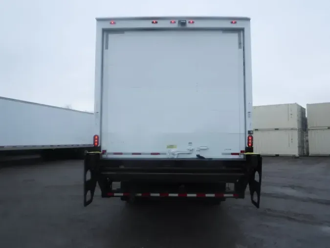 2017 FREIGHTLINER/MERCEDES M2 106