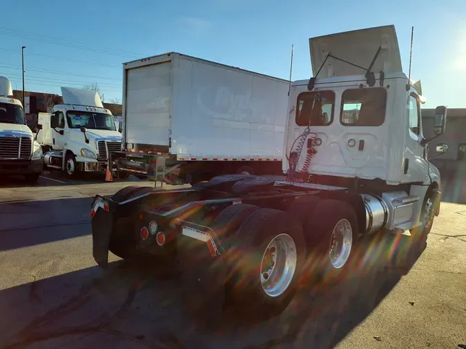 2020 FREIGHTLINER/MERCEDES NEW CASCADIA PX12664