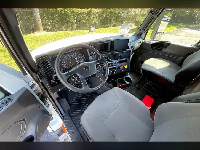 2019 INT LT625 6x4